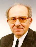 Dr. Dénes Tibor