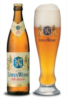 Egy üveg LöwenWeisse búzasör. Forrás: LöwenWeisse