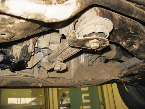 A Dacia alja, sáros kartervédővel