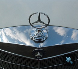 Mercedes-Benz W110 a Fővám téren