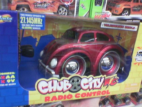 Chub City gyártmányú, Volkswagen Bogár formájú játékautó. Fotó: Bee(Tm)