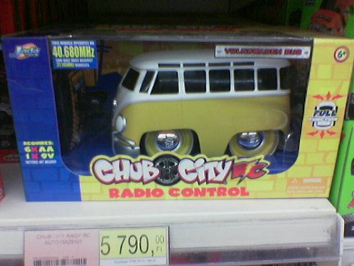 Chub City gyártmányú, Volkswagen Transporter formájú játékautó. Fotó: Bee(Tm)