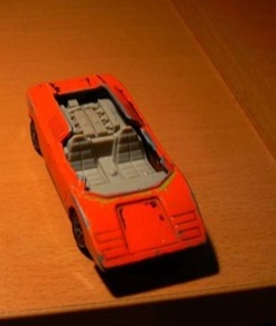 Leflexelt tetejű 1973-as Lamborghini Countach Matchbox. Fotó: Viktor