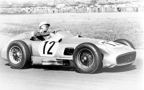 Stirling Moss az 1955-ös brit Grand Prix-n a Mercedes-Benz W196-ban. Forrás: Mercedes-Benz