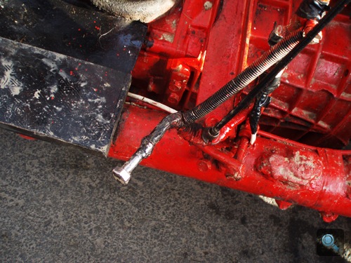 A Busórájder 125-ös MZ motorjának gázadó csavarja