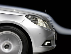 A Mercedes-Benz új E-osztályának technikai fejtágítójáról jelentjük