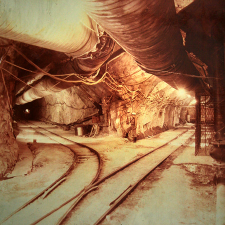 Archív kép a bánya mélyéről