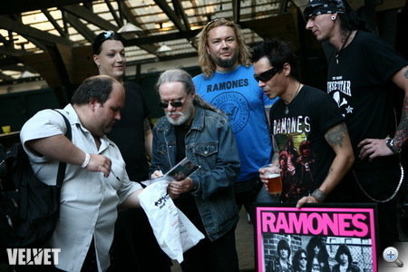 The Ramones - amíg a szem ellát