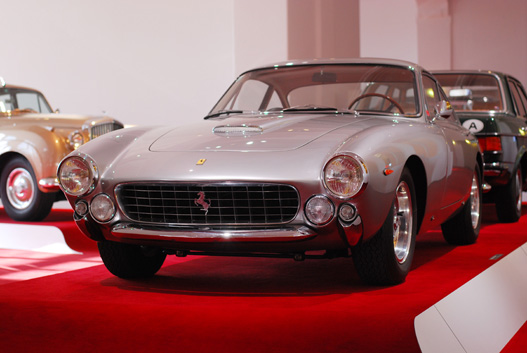 Karajan kedvenc Ferrarija, a Scaglietti-karosszériás 250 Lusso