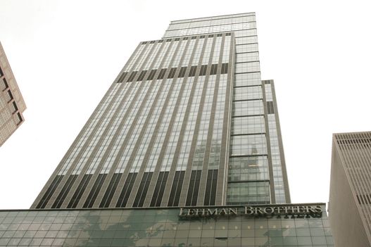 A Lehman Brothers épülete: csődjük hatalmas lavinát indított