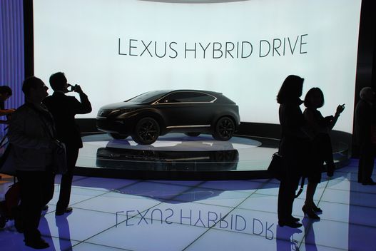 Csak valami árnyjátékra emlékszem a Lexus LF-Xh koncepcióból. Miért?