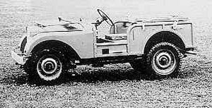 Hisz ez egy Jeep! Az első Land-Rover prototípuson erősen érezni az ami hatást. A motor itt még 1,4-es volt