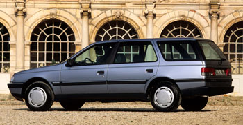 Koporsóforma Peugeot 405 Break