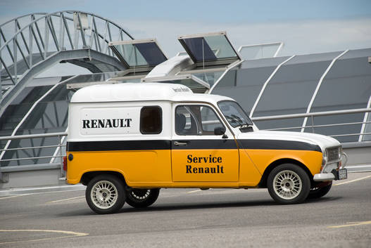 Renault F1-csapat - beugrik?